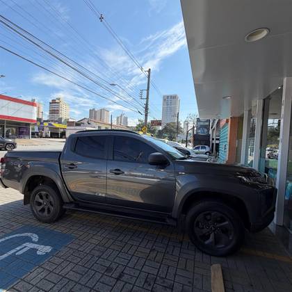 MITSUBISHI L200 TRITON 2.4 16V TURBO DIESEL SPORT OUTDOOR GLS CD 4P 4X4 AUTOMÁTICO MITSUBISHI L200 TRITON 2.4 16V TURBO DIESEL SPORT OUTDOOR GLS CD 4P 4X4 AUTOMÁTICO